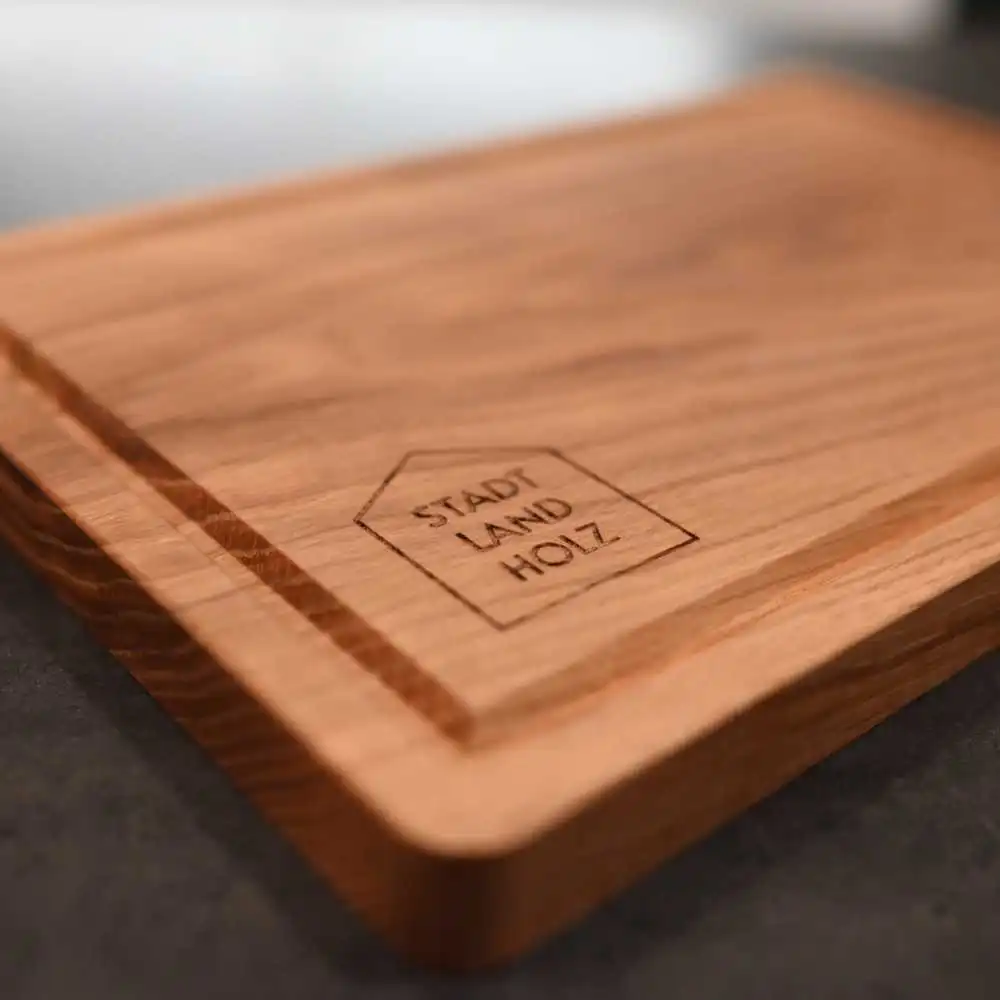 Shcneidebrett personalisiert Holz Eiche Schneidebrett mit Logo Gravur