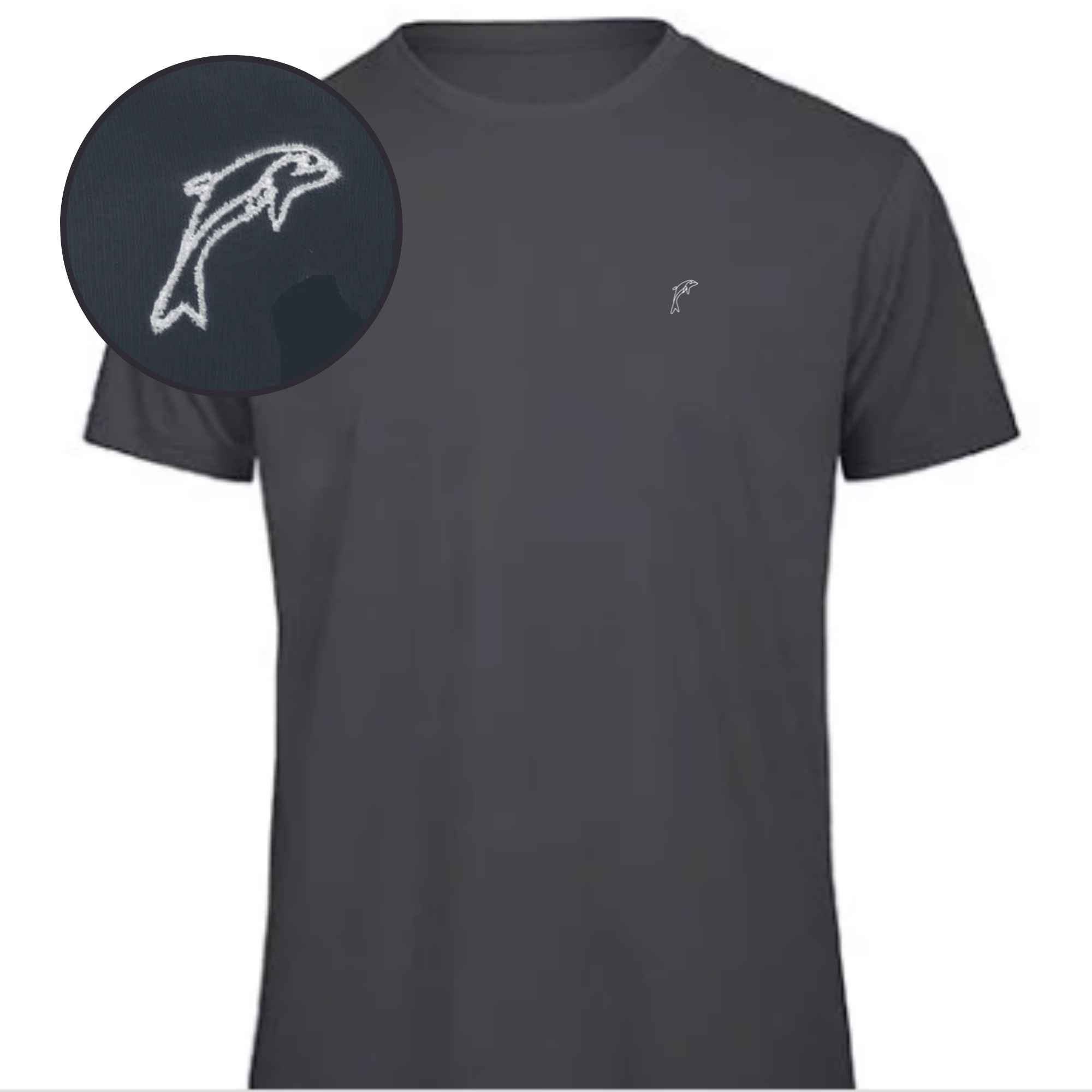 Dunkelblaues Shirt mit einem Delphin auf die linke Brust gestickt