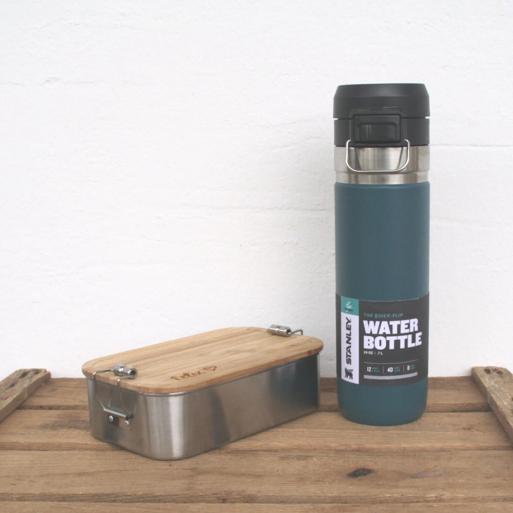 Set für unterwegs - Flasche und personalisierte Lunchbox