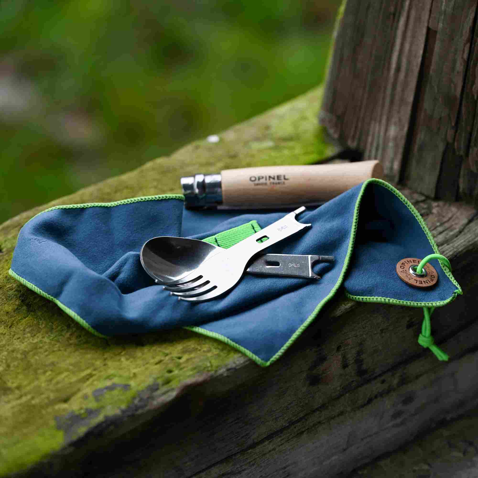 Campingbesteck von Opinel mit Gabel, Löffel und Messer in einem, vielseitig einsetzbar