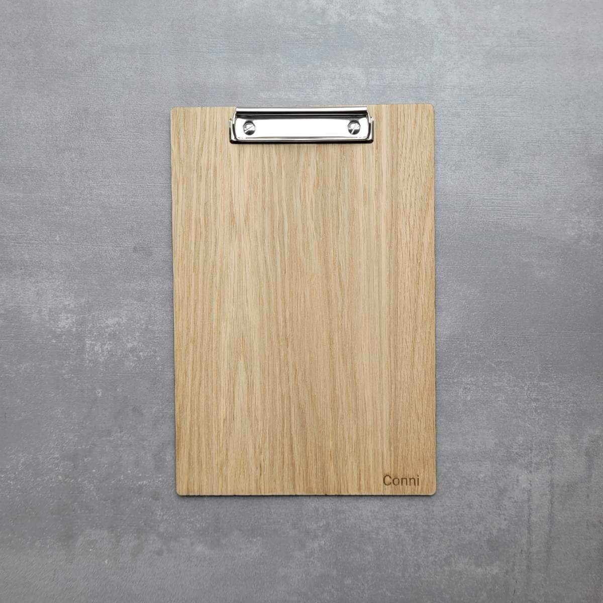 Holz Klemmbrett A4 oder A5, silberne Klemme, mit Namen oder Logo