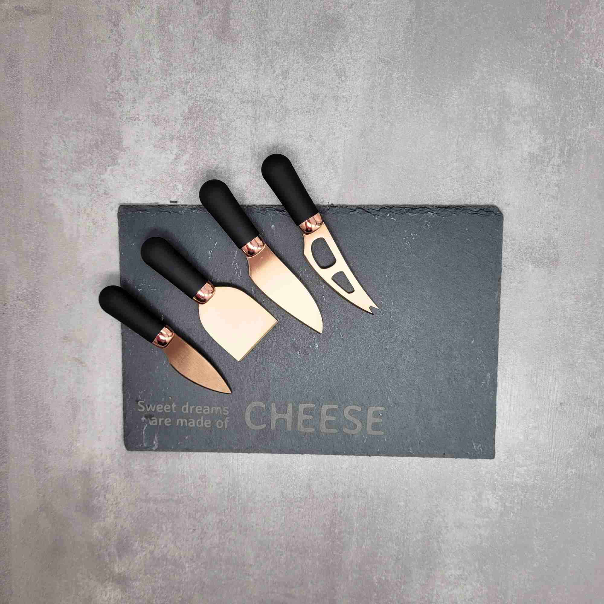 Schieferplatte und Messerset Schieferplatte mit Messerset und individuellem Spruch draufgraviert