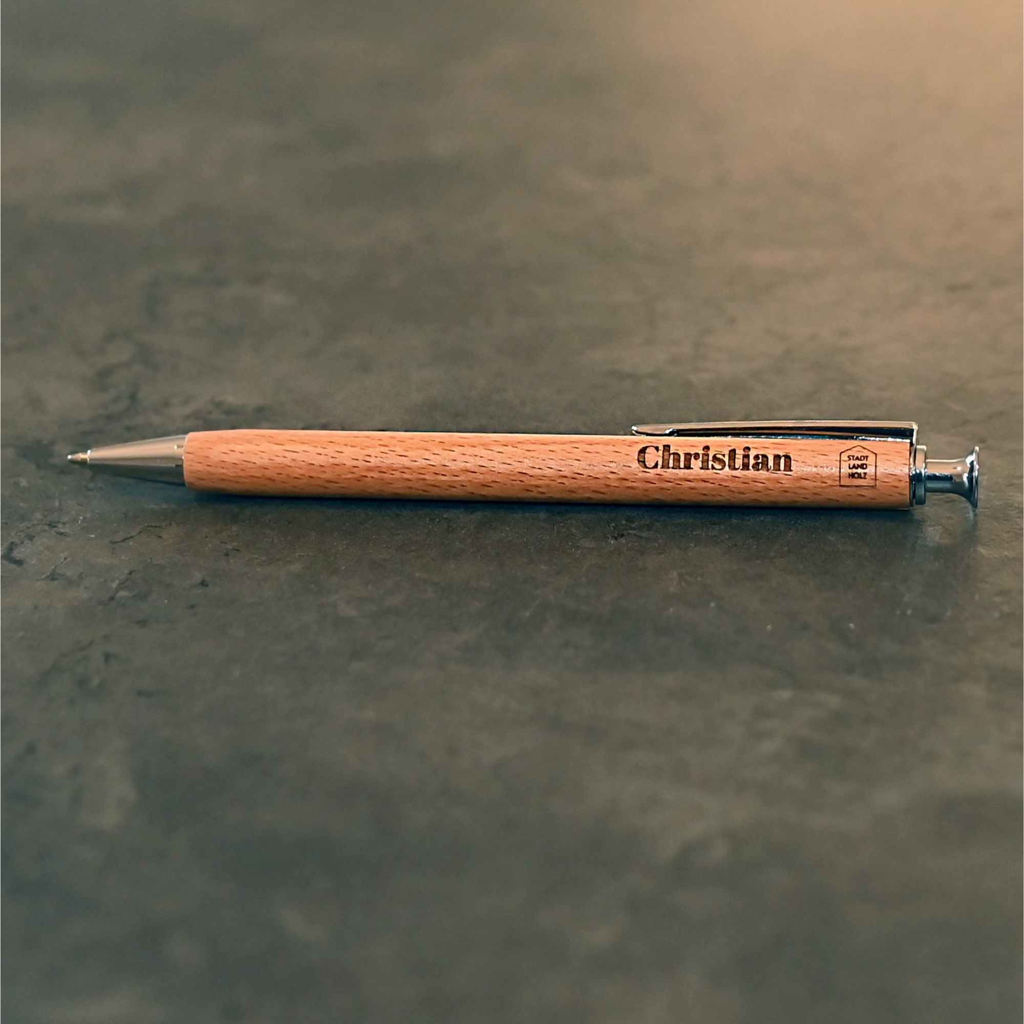 Personalisierter Kugelschreiber Silber mit Namen und Logo graviert