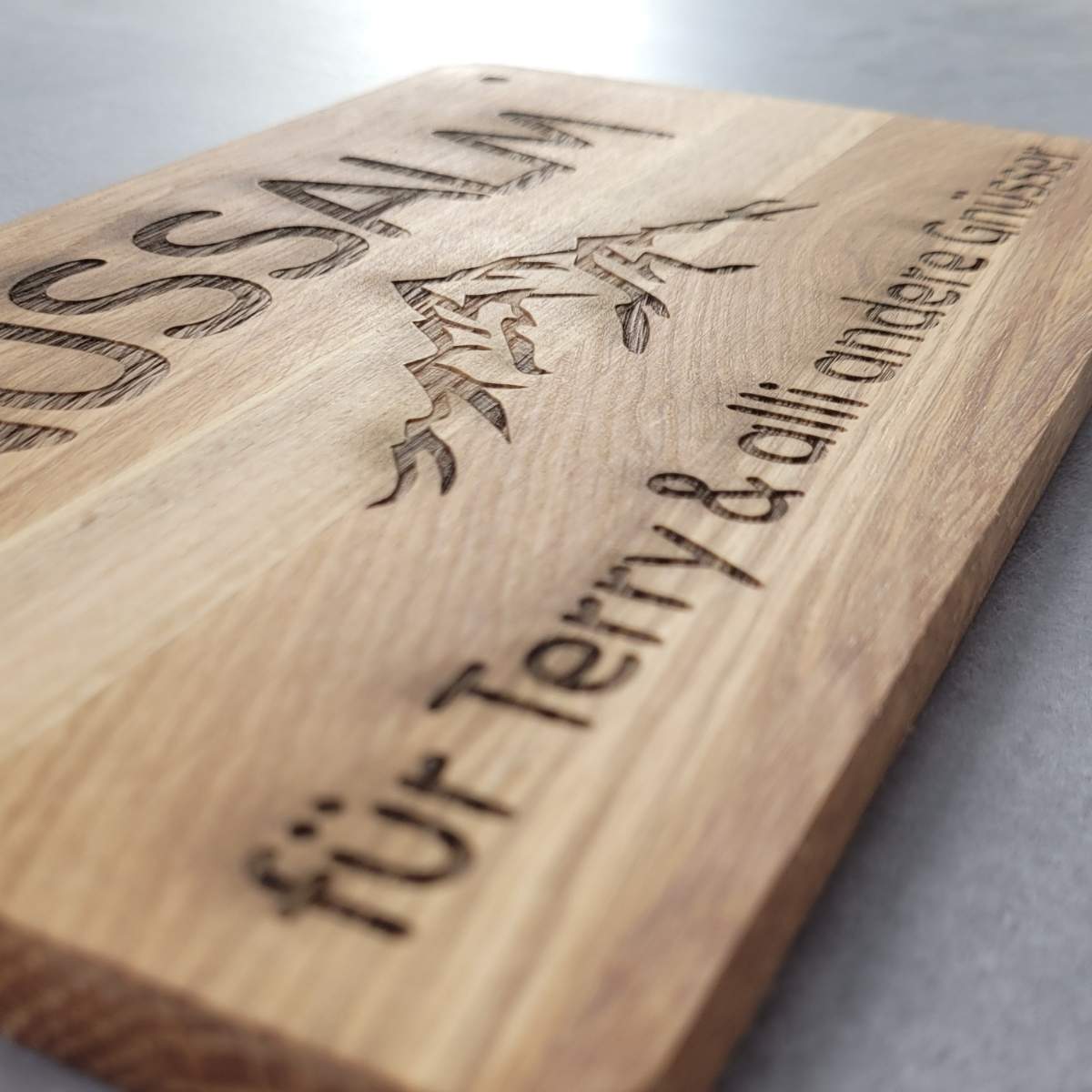 Massivholzschild Eiche 30x18x1,5 cm - Freie Gestaltung (Online-Designer)