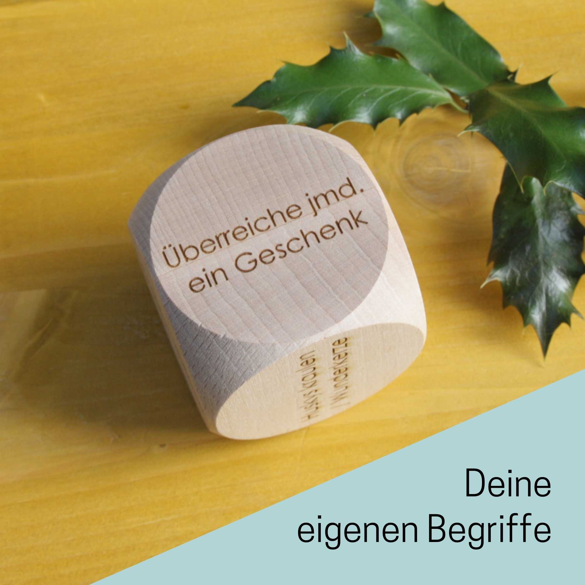 Holzwürfel individuell graviert - mittel