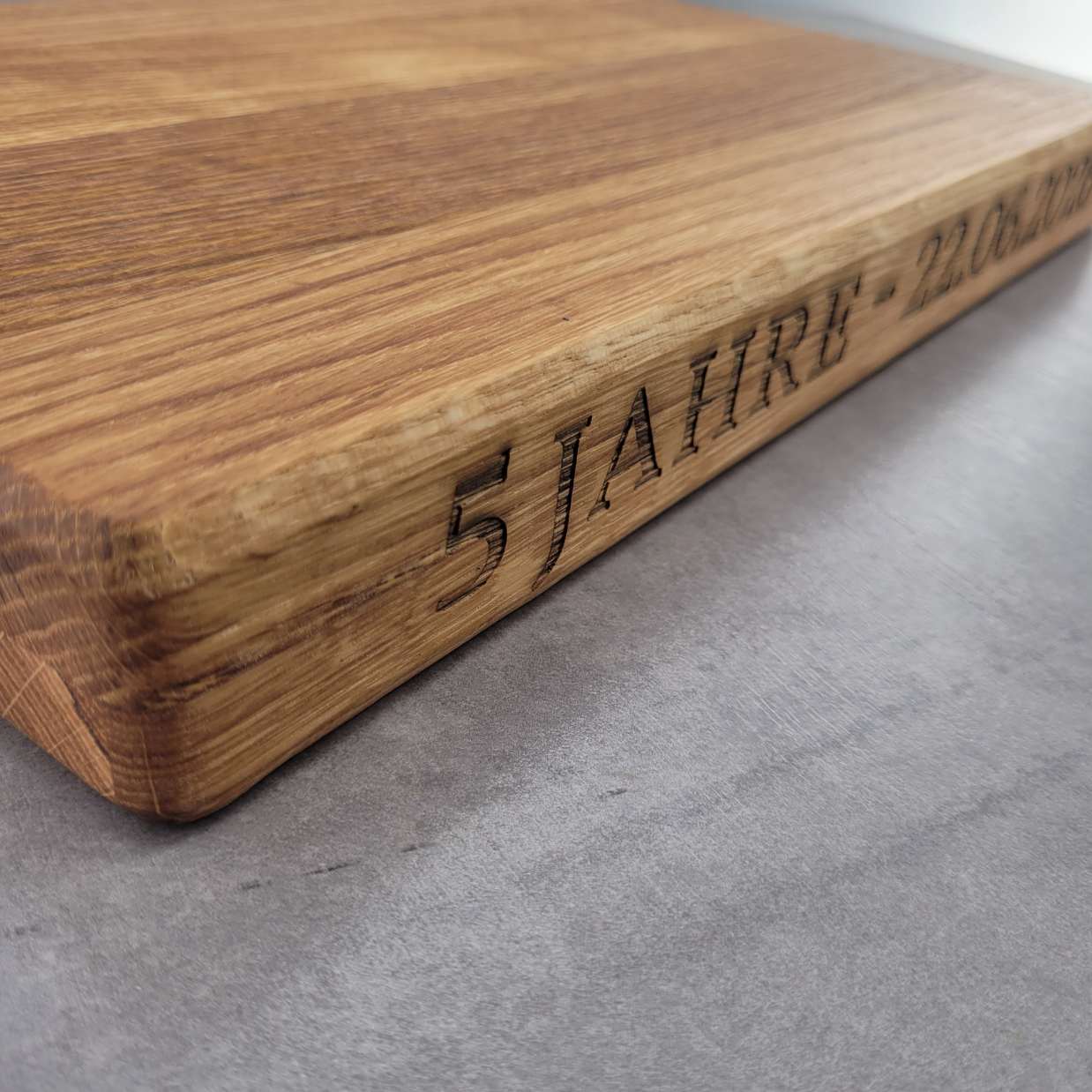 Schneidebrett Eiche 40x25x4 cm Hackblock - Textgravur