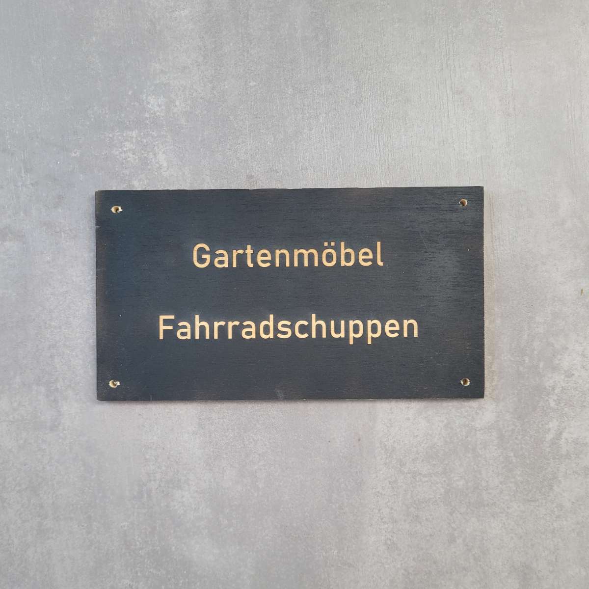 Schild schwarz wetterfest - Textgravur