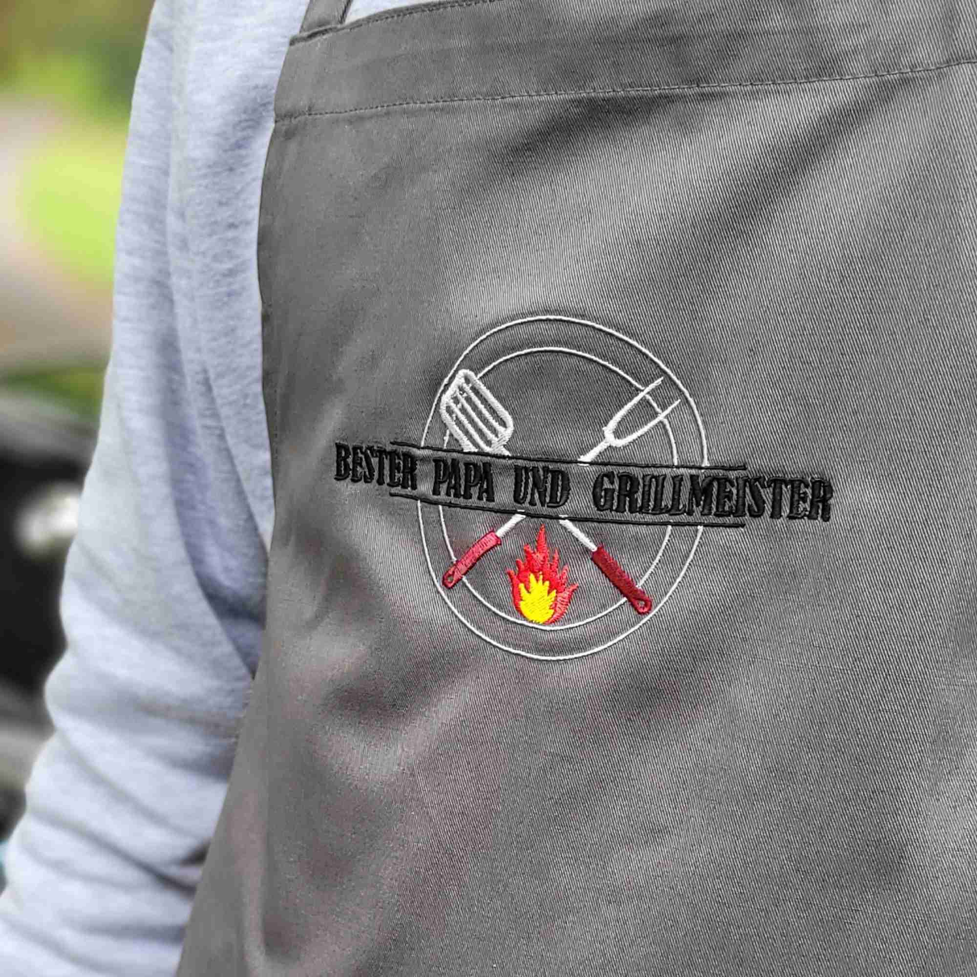 Grillschürze mit Grillmeister-Stick  personalisiert mit Namen und Spruch 