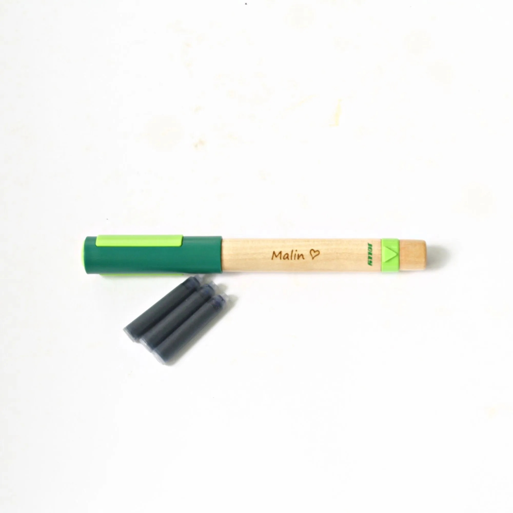 Personalisierter Füller aus Holz mit Gravur